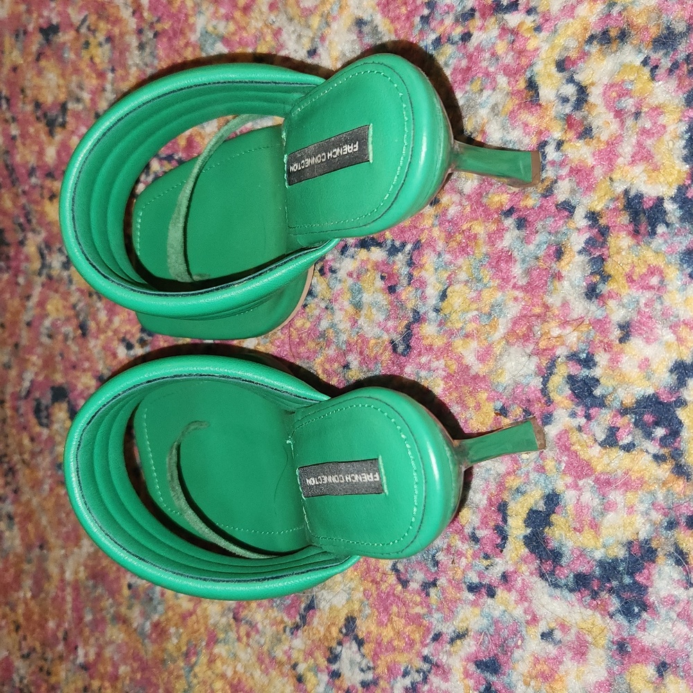 French connection Valerie dress sandals size 6.5 Green. - Picture 5 of 8